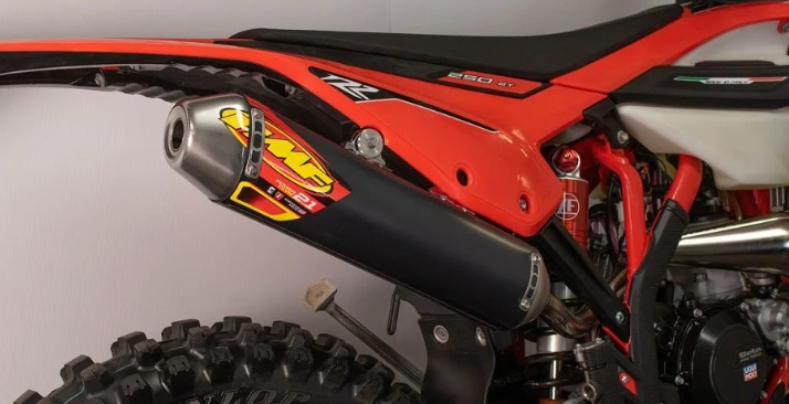 FMF TurbineCore 2.1 Silencer Beta RR 200 250 300 2020-2026 2-Stroke Free Plug2